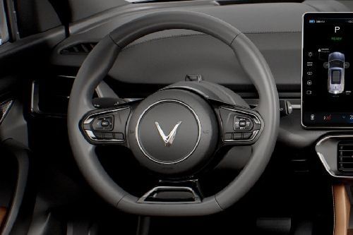فينفاست VF8 Steering Wheel