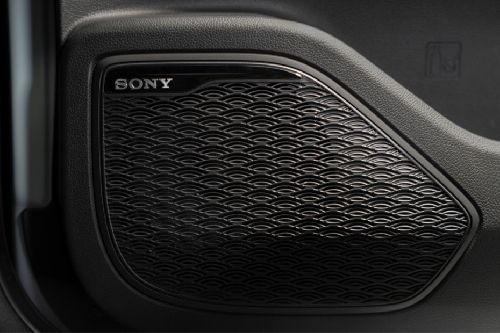 Speakers View of OMODA E5