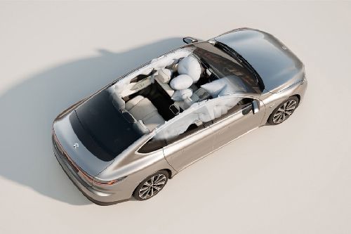 NIO ET7 convertible roof