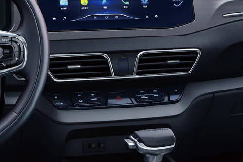 Front AC Controls of Kaiyi X3