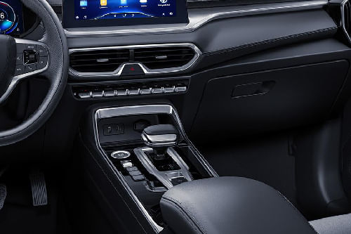 إكس ٣ برو Center Console