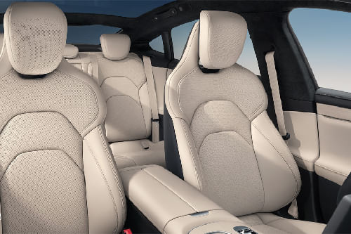 إس يو 7 Front Seats