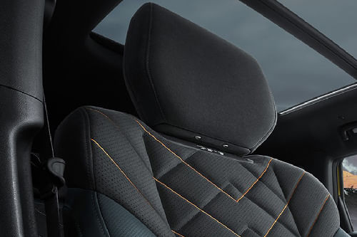 جي 318 Front Seat Headrest