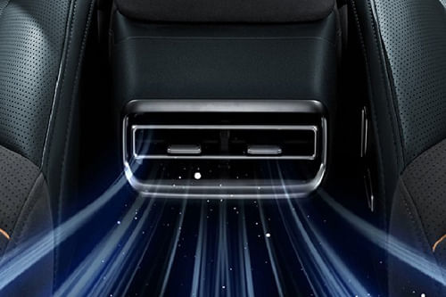 جي 318 Rear AC Controls