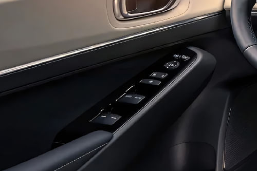 Honda HR-V Drivers Side In Side Door Controls