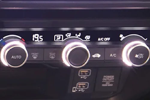 Front AC Controls of هوندا مدينة