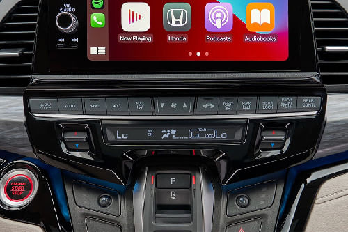Front AC Controls of Honda Odyssey