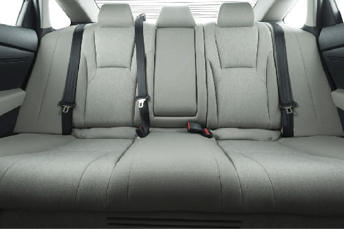 Honda ACCORD E HEV Rear Seats