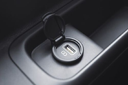 Power Accessories Outlet View of هيونداي ستاريا