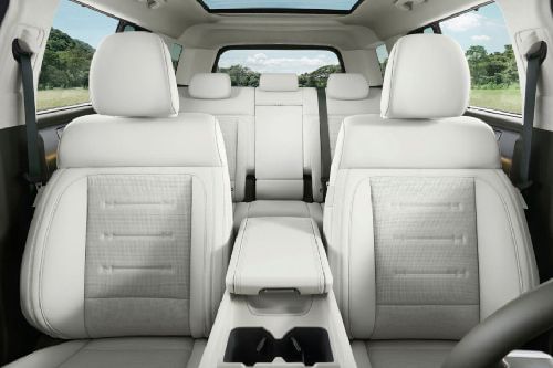 Hyundai Santa Fe Passengers View