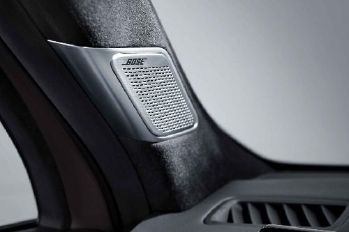 Speakers View of Hyundai Santa Fe