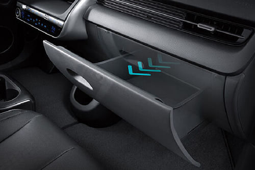 Hyundai Ioniq 5 Glove Box Open