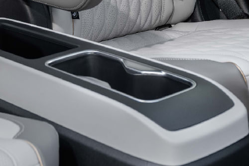 QX60 2026 Cup Holders