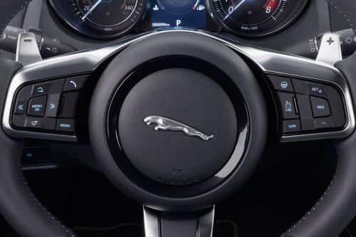 جاكوار   f-type    Recessed Steering Controls
