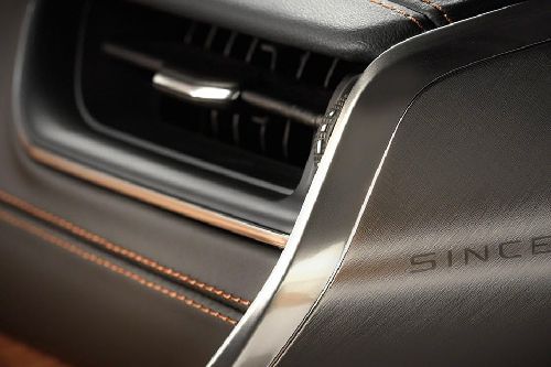 جراند شيروكي Front Side Ac Vents