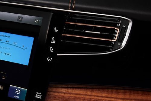 Front AC Controls of جيب جراند واجونير