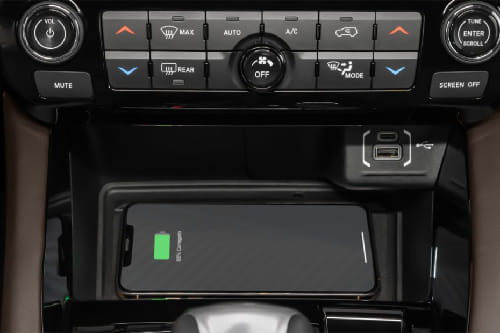 Power Accessories Outlet View of Jeep Commander
