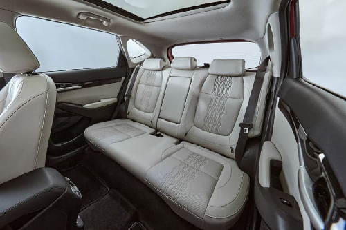 كيا سيلتوس Rear Seats