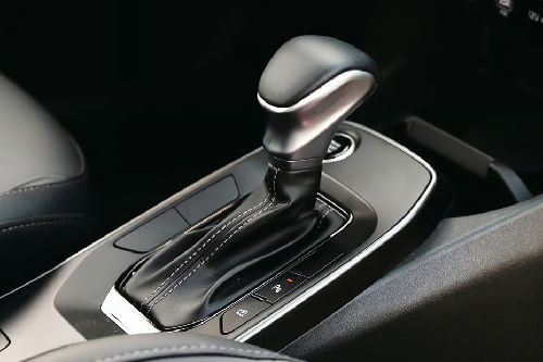 كيا K3 Gear Shifter