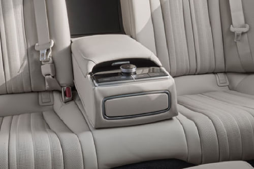 كيه 8  Armrest Rear