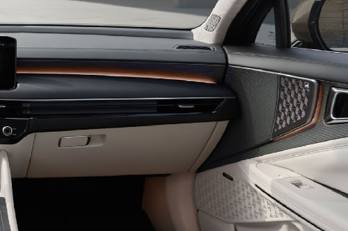 كيه 8  Front Side Ac Vents