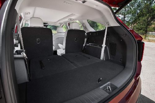 Folding Seats of KIA Sorento Hybrid