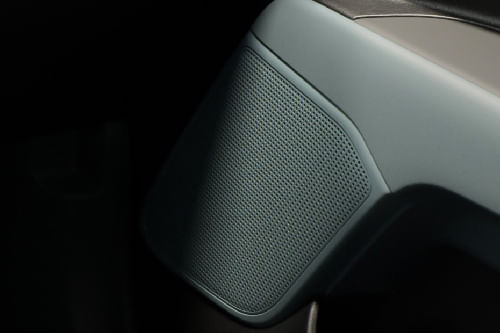 Speakers View of كيا ستونيك