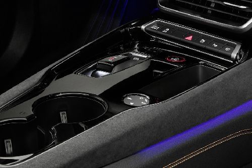 Center Controls of أودي إي-ترون جي تي