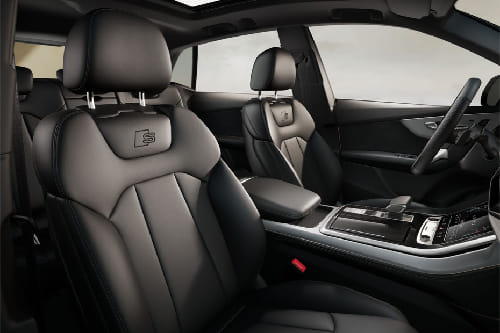 SQ8 Front Seats