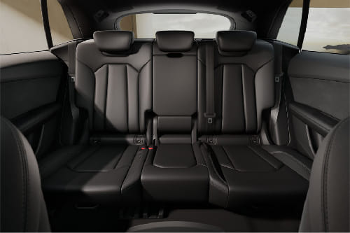 أودي SQ8 Rear Seats