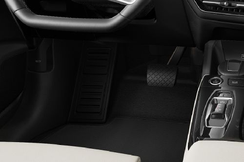 Q6 E-Tron Richbrook Competition Foot Pedal Set