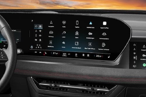 Stereo View of SQ6 E-Tron