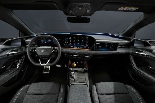 Dashboard View of أيه 6 إي-ترون