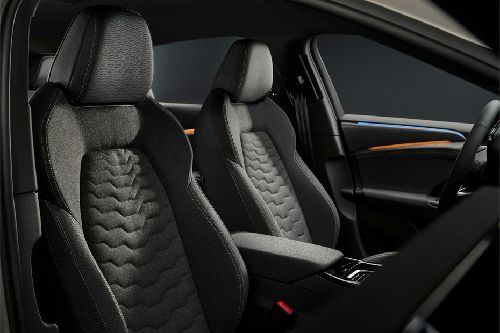 أيه 6 إي-ترون Front Seats