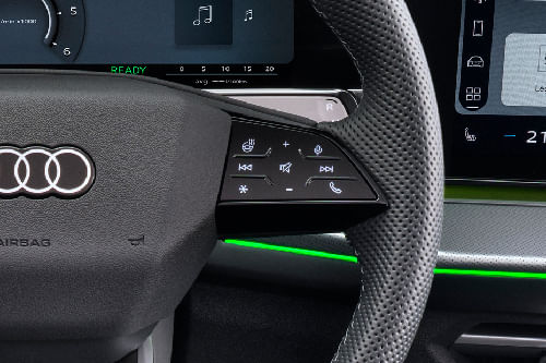 أودي كيو 3 2026 Multi Function Steering