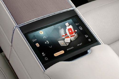 Rear Seat Entertainment of Land Rover Range Rover