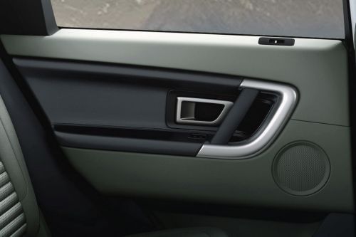 door handle interior of Land Rover Discovery Sport