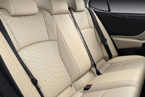لكزس ES Rear Seats