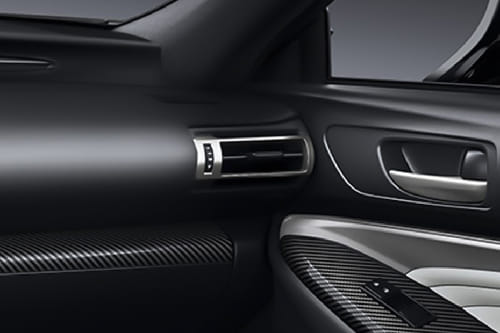 RC F Front Side Ac Vents