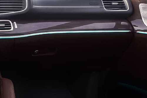 مرسيدس بنز الفئة جي أل إي كوبيه Glove Box