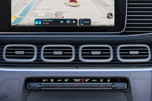Front AC Controls of مرسيدس بنز مايباخ جي إل إس