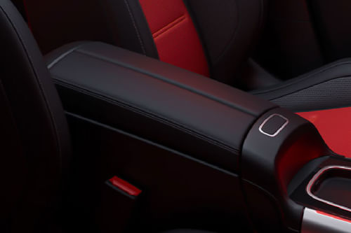 AMG GLA Front Center Divider