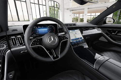 Dashboard View of   أس  كلاس سيدان