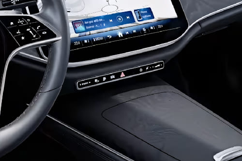 Front AC Controls of مرسيدس بنز  اي كلاس سيدان