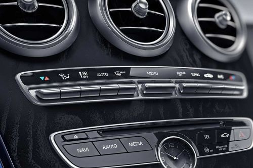 Side AC Controls of Mercedes-Benz C-Class Cabriolet