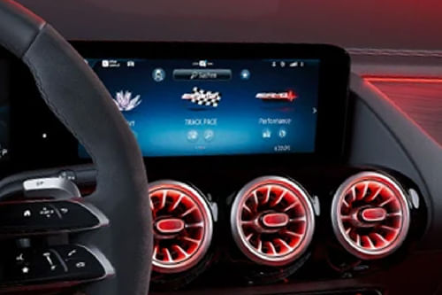 Stereo View of GLA-Class