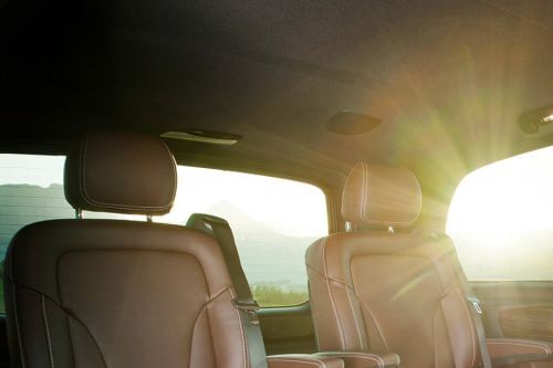 V-Class Rear Seat Head rest