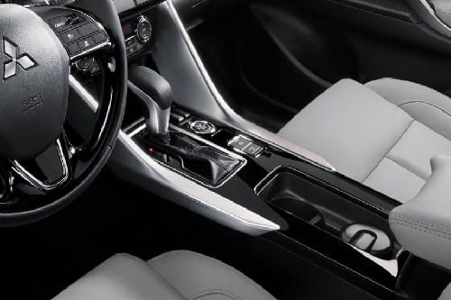 Mitsubishi Eclipse Cross Gear Shifter
