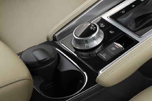 Center Controls of Mitsubishi Montero Sport
