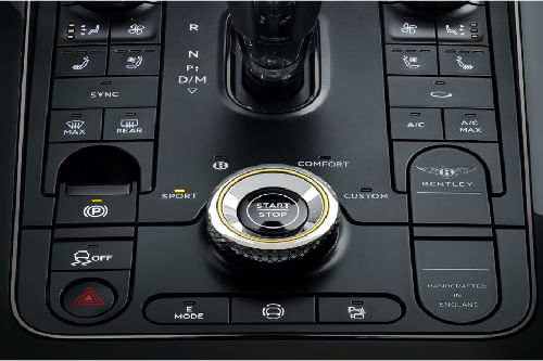 Center Controls of بنتلي كونتيننتال جي تي